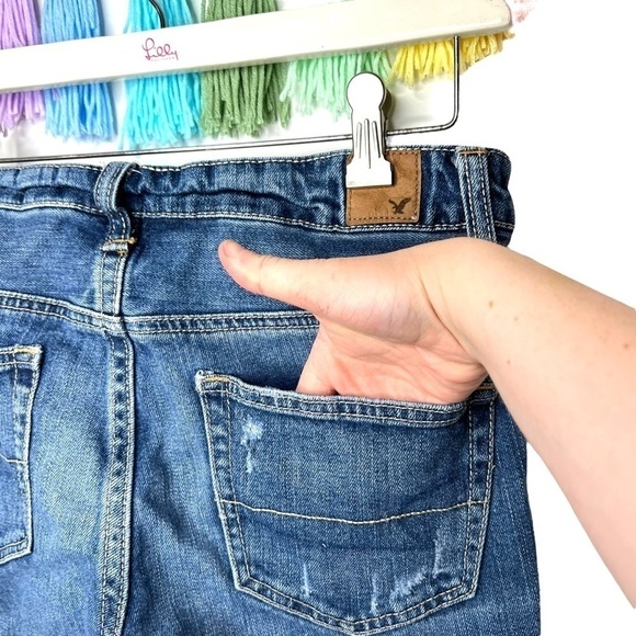 American Eagle AEO Y2K Distressed Grunge Frayed Slouchy Mid Rise Jeans Size 4 - Picture 7 of 16